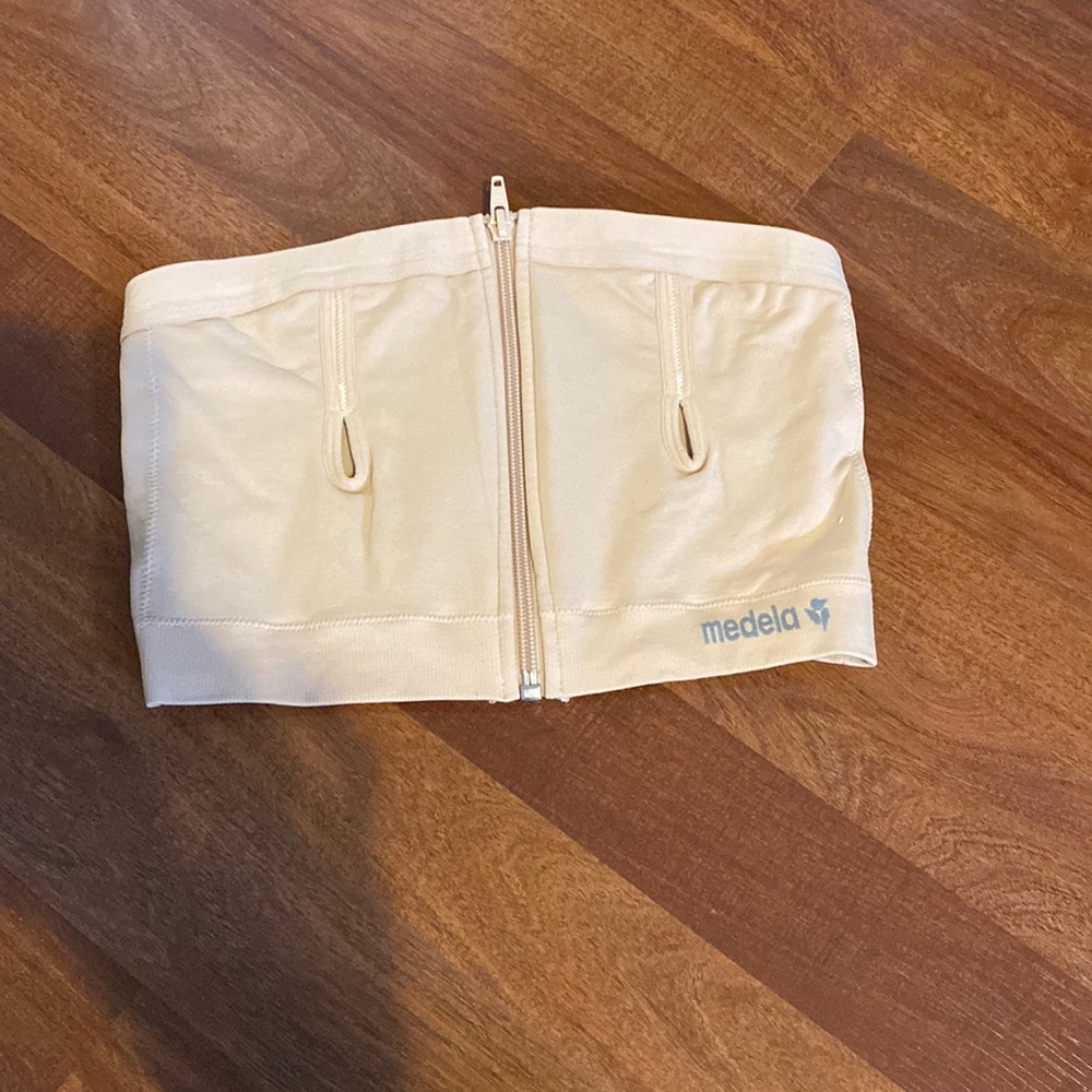 Medela Hands Free Pumping Bra